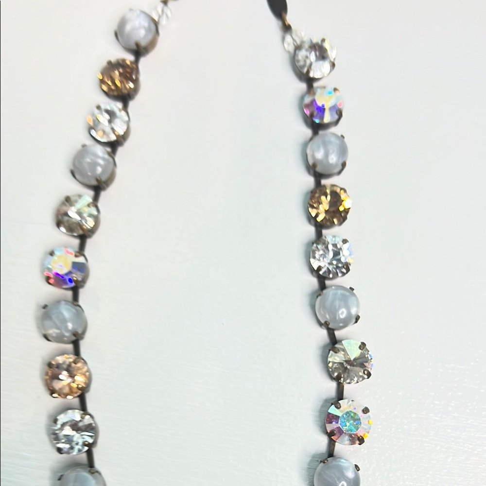 Elegant Crystal Necklace